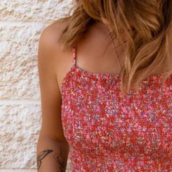 Daydreams Tank - Picture 3 of 3